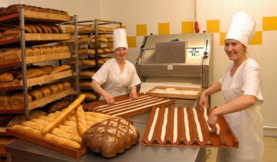 В пекарне по производству Пряника и печенье требуется мужчины и женщины без опыта работы