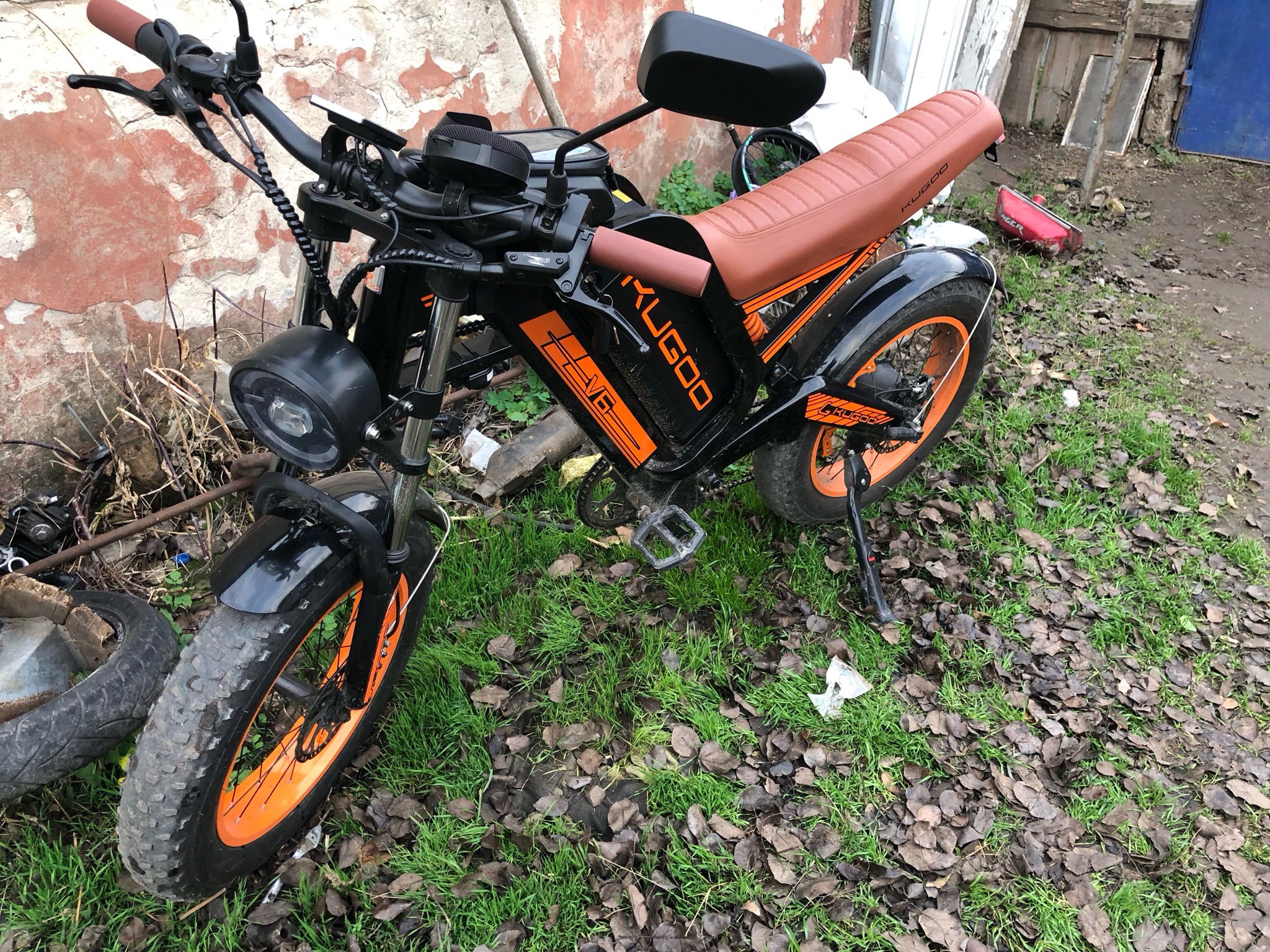 Мотомастерская занимается ремонтом электросамокатов , электроскутеров, электровелосипедов, перепайко