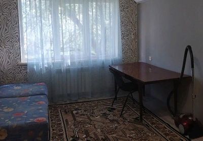 к материалу изображение Сдам 2х комнатную квартиру, кв.Гагарина, рядом рынок, магазины, остановка, ремонт