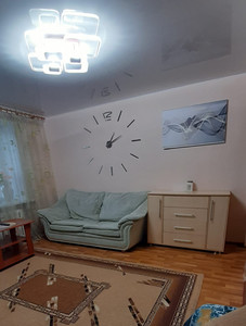 Посуточно 1 комнатная квартира в самом центре Луганска. В квартире есть всё необходимое для комфортн