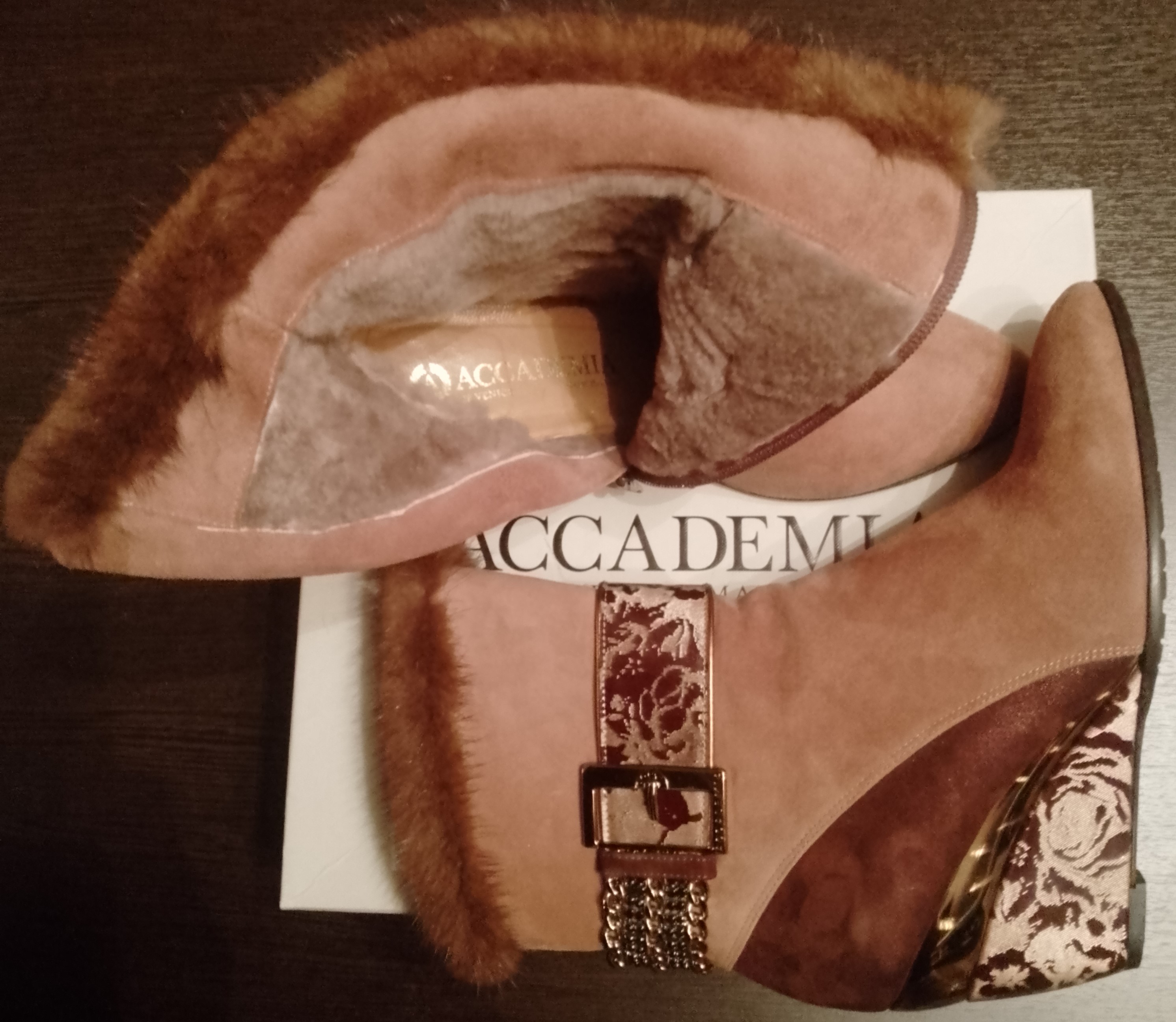 изображение,скриншот № 3 к Продаются женские полусапожки