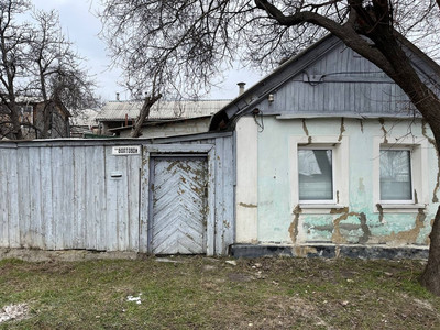 флигель г. Луганск  Каменнобродский район (р-н ул.Артёма)