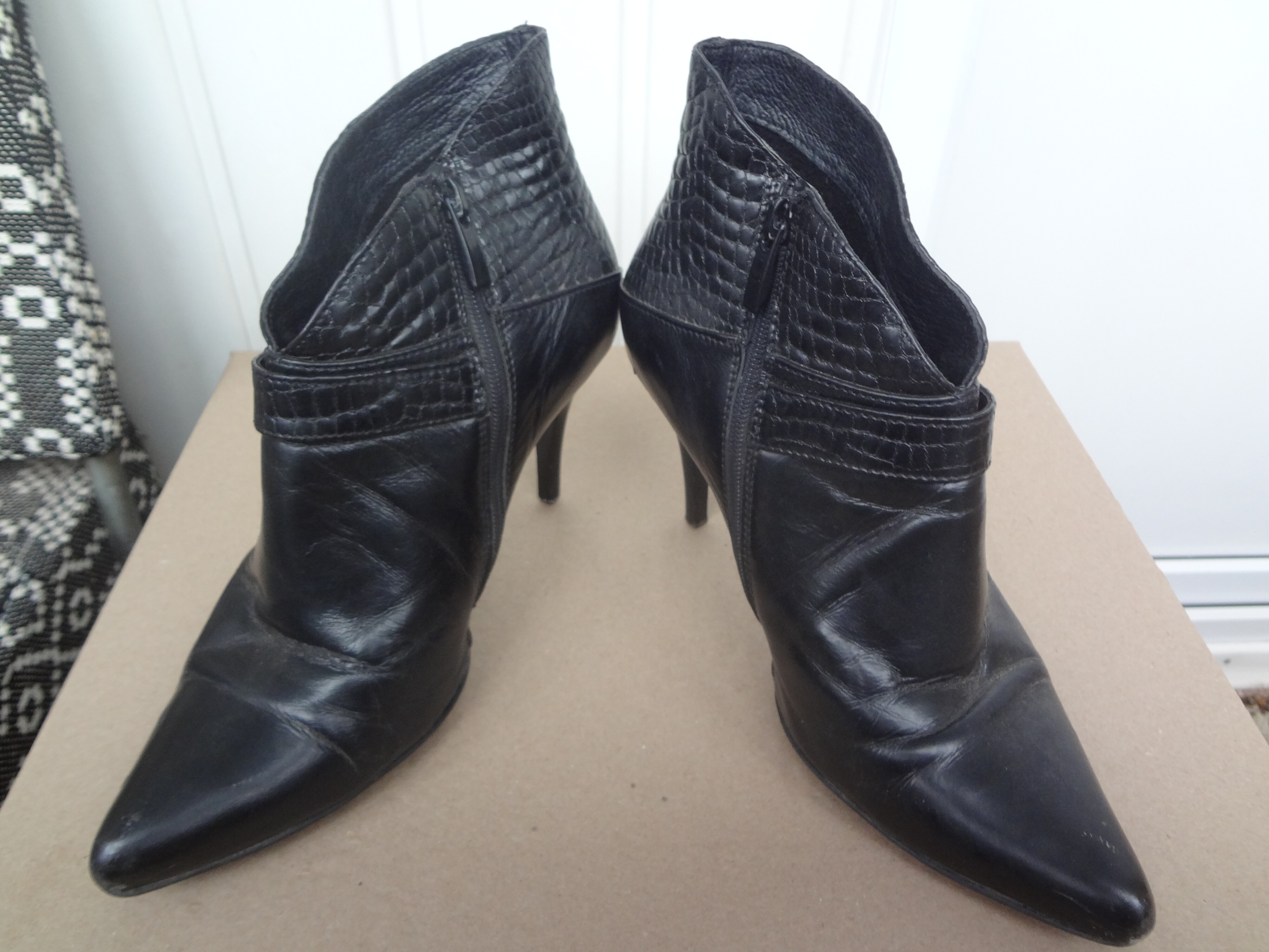 к материалу изображение Ботильоны женские кожаные демисезонные