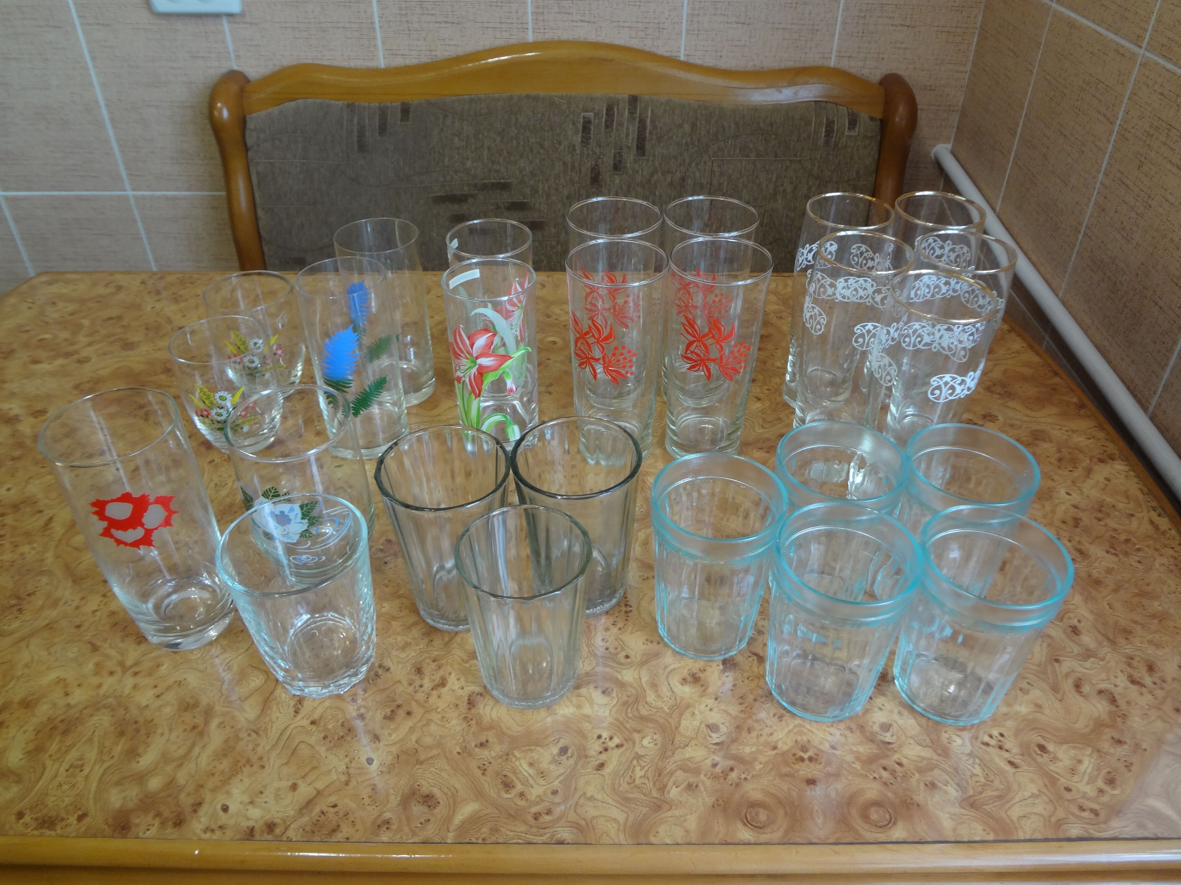 к материалу изображение Стаканы стеклянные для напитков