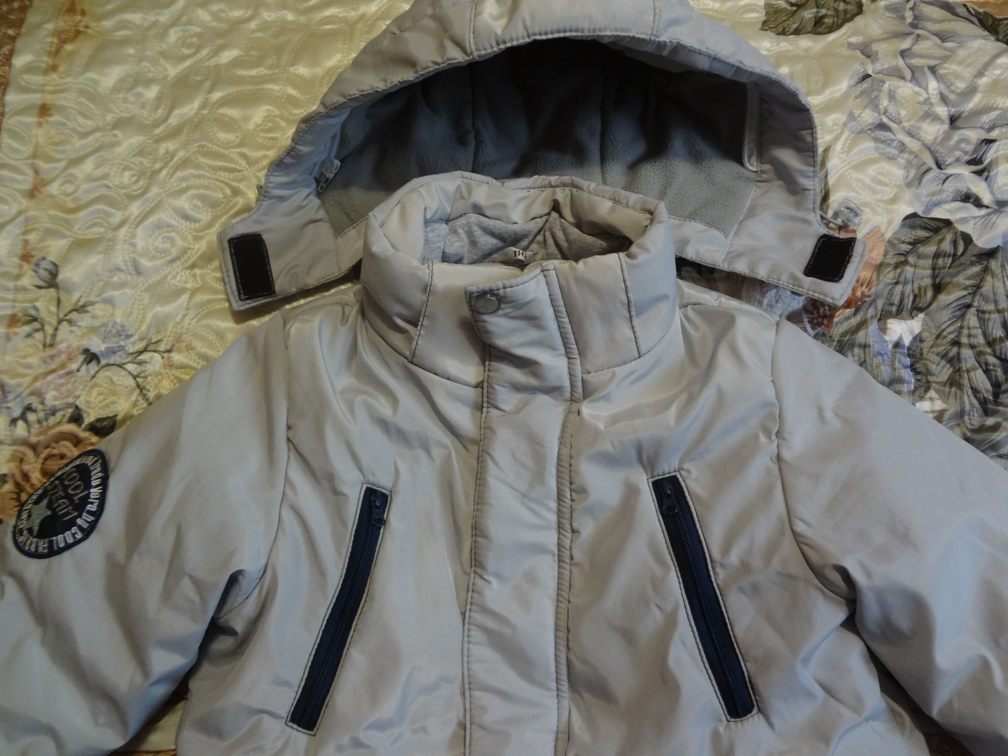 изображение,скриншот № 2 к Куртка теплая с капюшоном для мальчика 5-6 лет