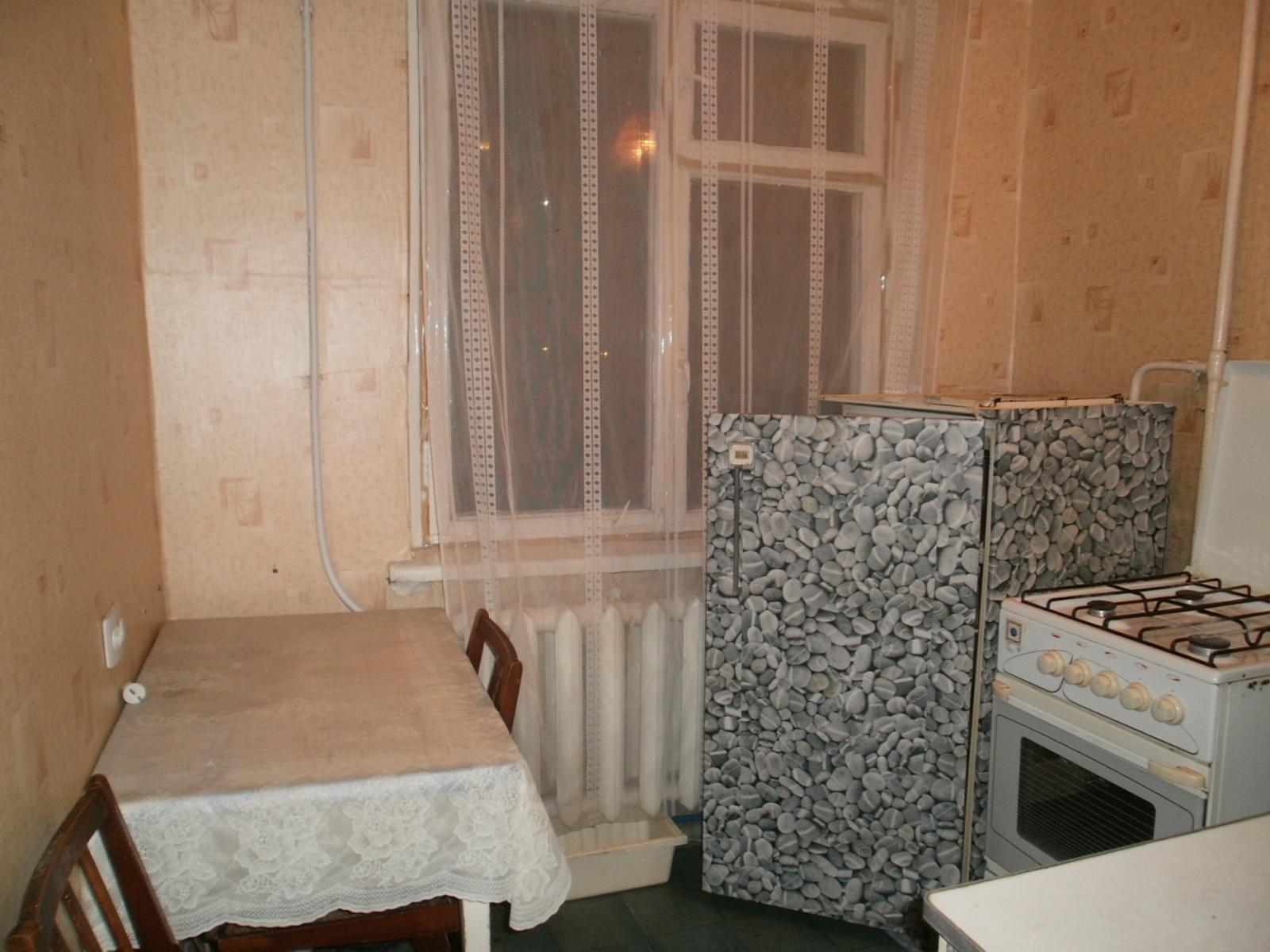 изображение,скриншот № 5 к Дёшево и без залога сдам на востоке Луганска 1 ком. кв-ру ул.30лет Победы- район кинотеатра Мир.