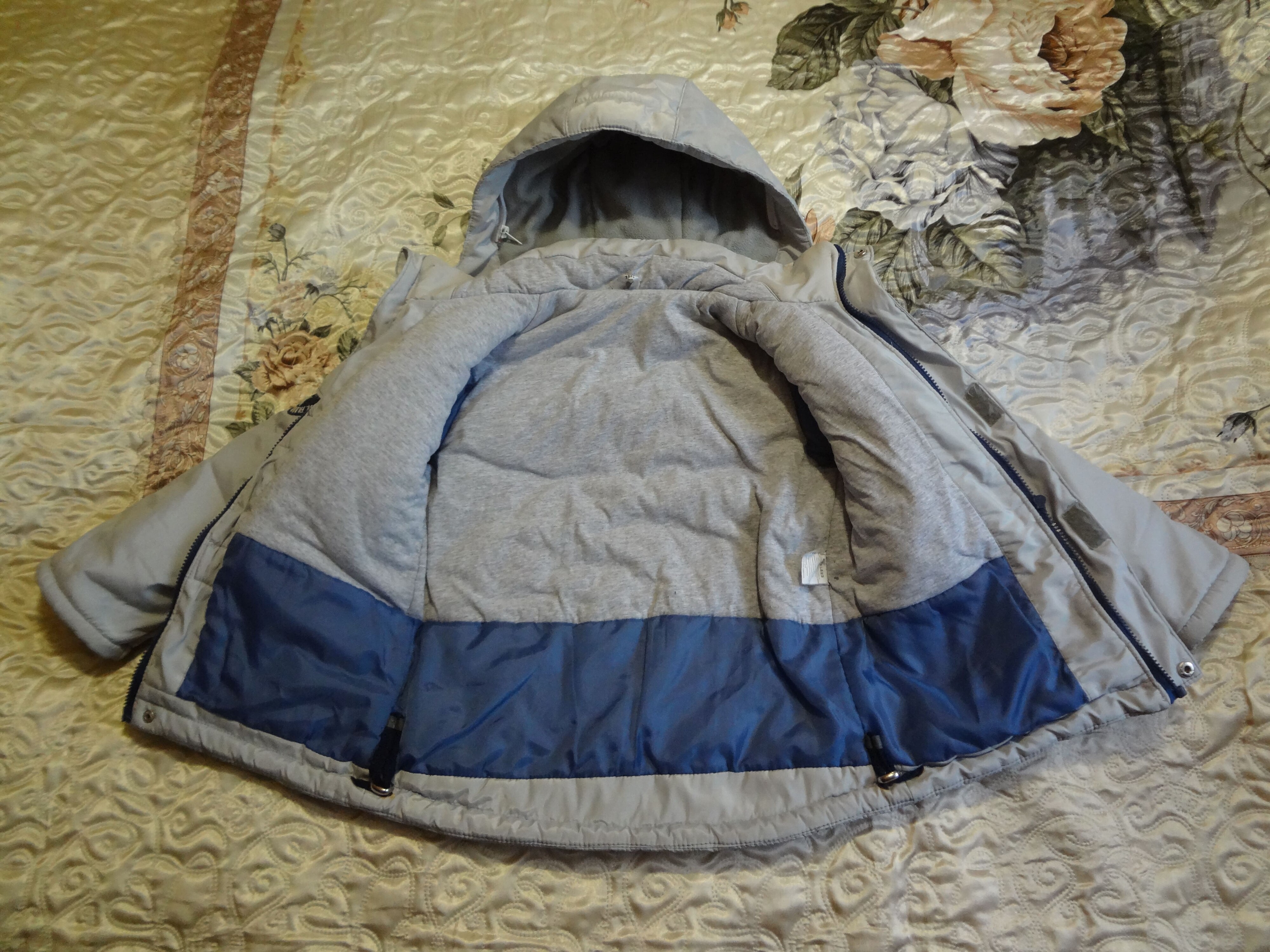 изображение,скриншот № 5 к Куртка теплая с капюшоном для мальчика 5-6 лет