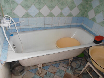 Сдам 3х комнатный дом в Луганске рядом улица Буденного с быт.техникой