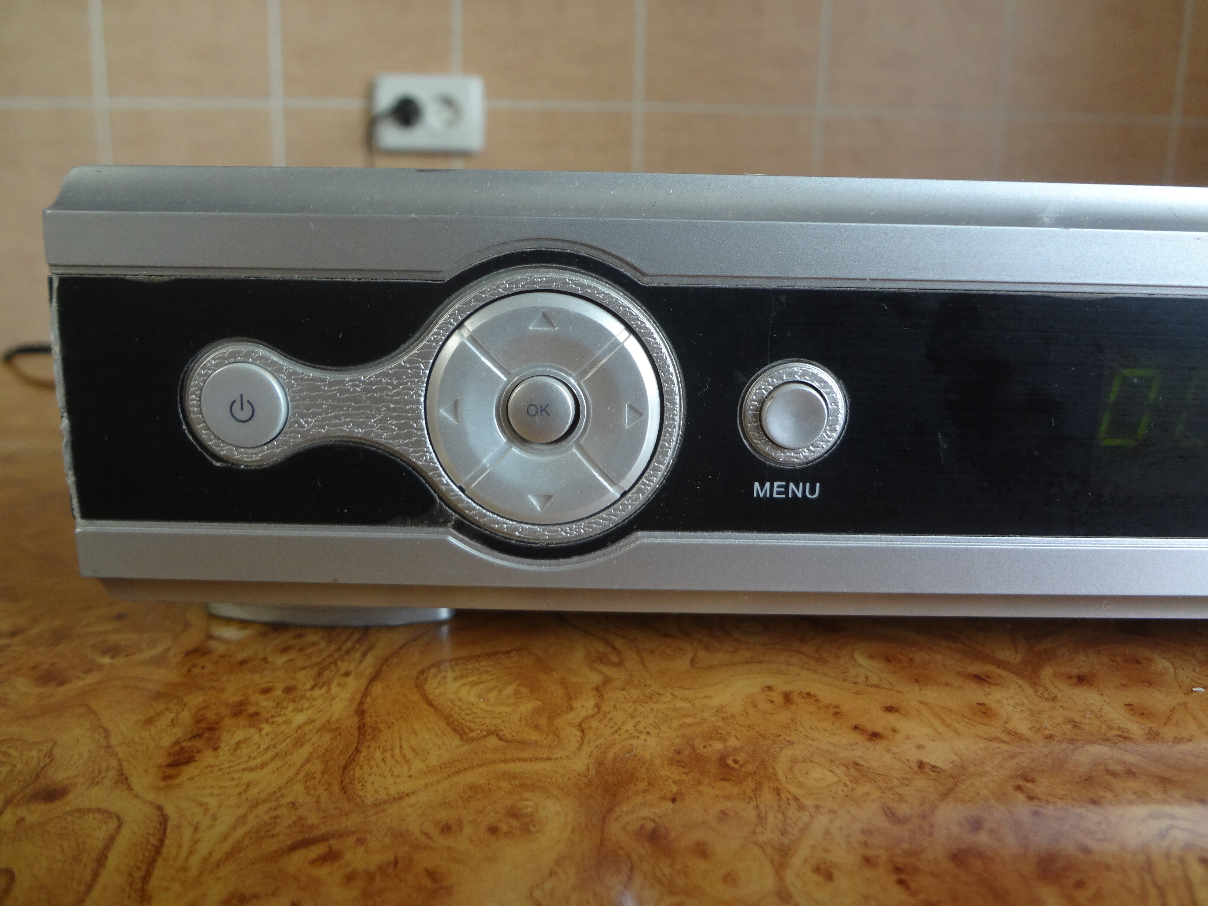 изображение,скриншот № 2 к Цифровой спутниковый ресивер Openbox X-800