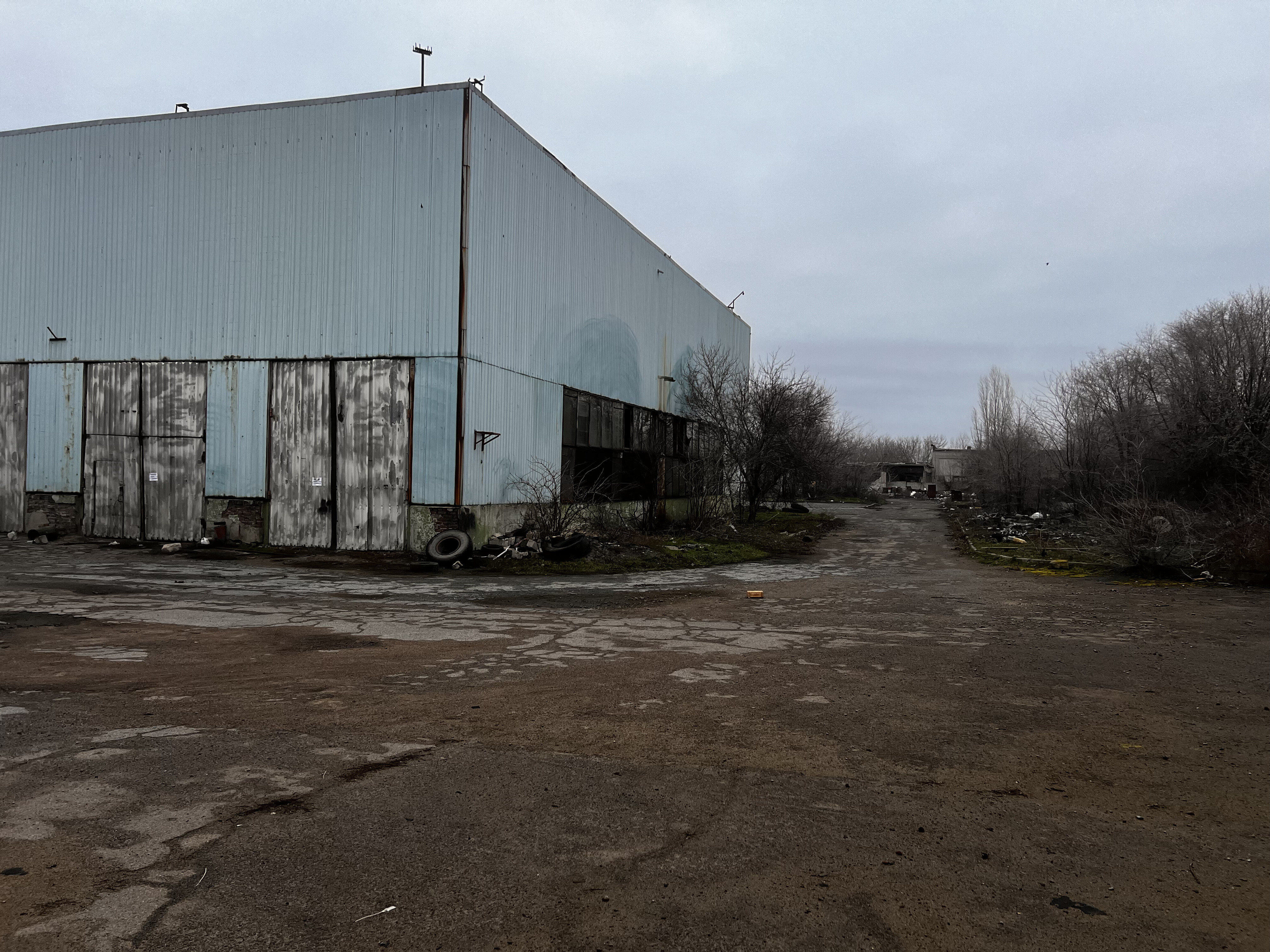 изображение,скриншот № 2 к Продажа готовой промышленно-офисной базы в центральной части Луганска