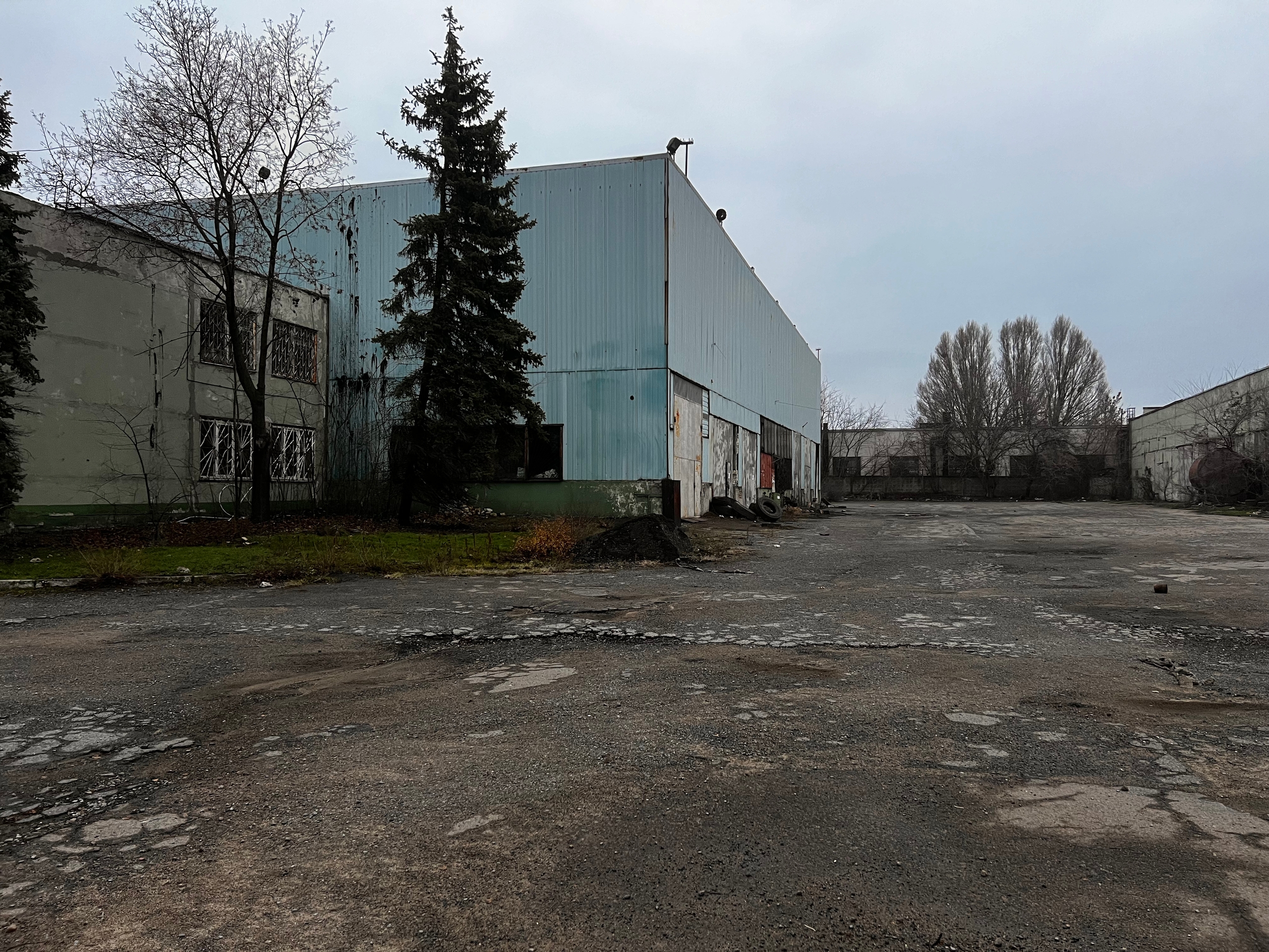 ‼️‼️ПРОДАЖА промышленно-офисной базы‼️‼️ <br /> 🔥📍В центральной части Луганска📍🔥 <br /> Всего в 500 