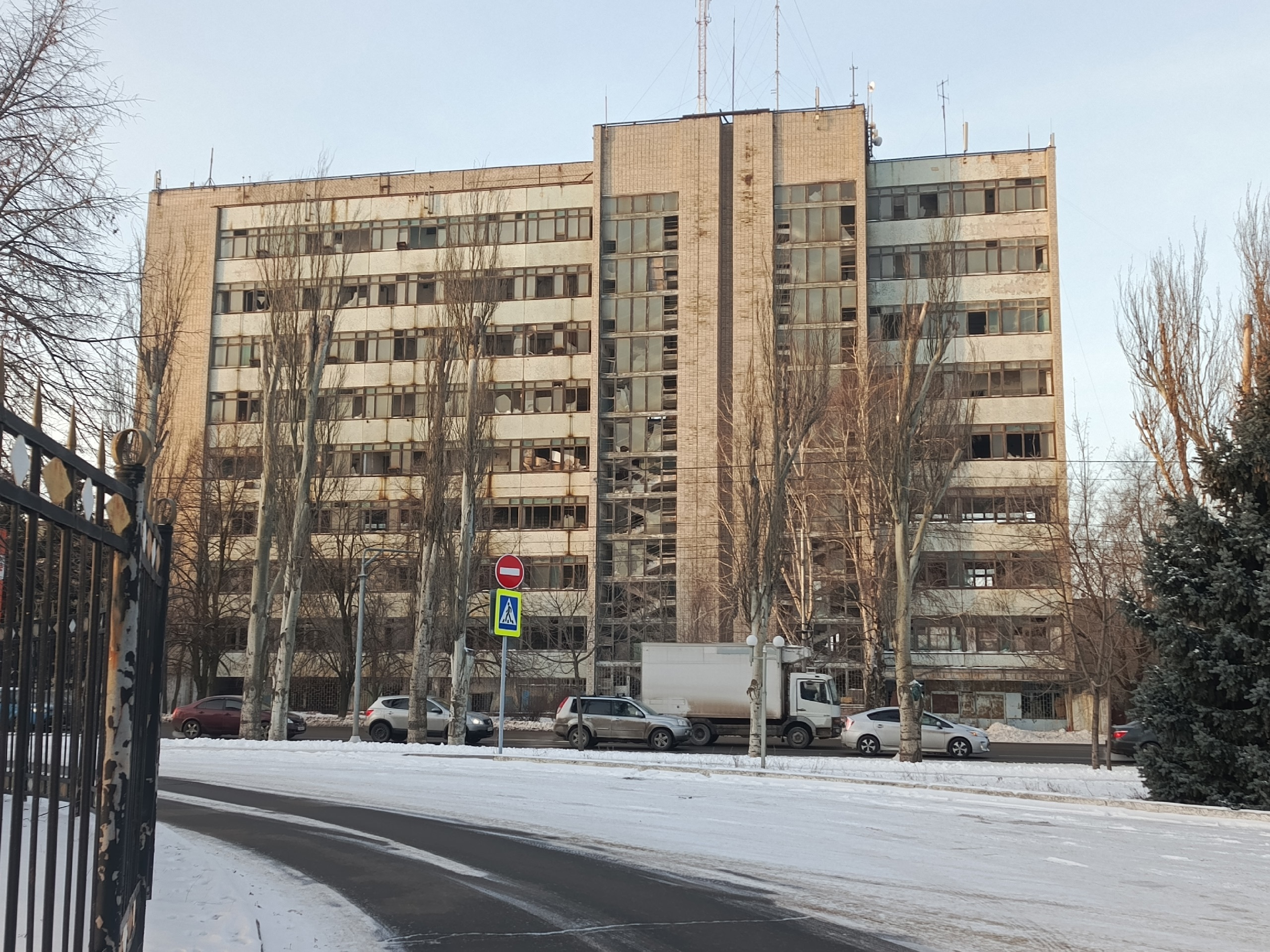 Продаётся девятиэтажное офисное здание Описание: Предлагаем девятиэтажное офисное здание с продуманн