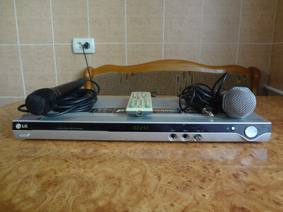 Продам DVD плеер LG модель DGK 778 с караоке в рабочем состоянии, пользовались редко. Читаемые форма