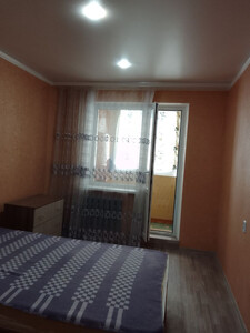 Сдам в Луганске отдельную комнату в 3ком.квартире кв.Заречный в другой комнате живёт женщина-квартирантка. Сдам в Луганске отдельную комнату в 3ком.квартире кв.Заречный в другой комнате живёт женщина-квартир