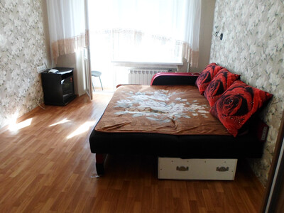 Сдам с отличным ремонтом 1 ком. квартиру район Далевского университета.