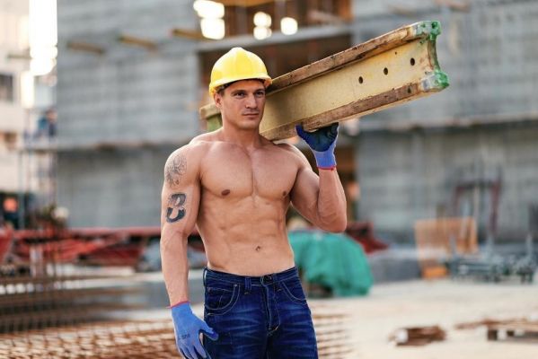 к материалу изображение требуются мужчины, для выполнения комплексных строительных работ