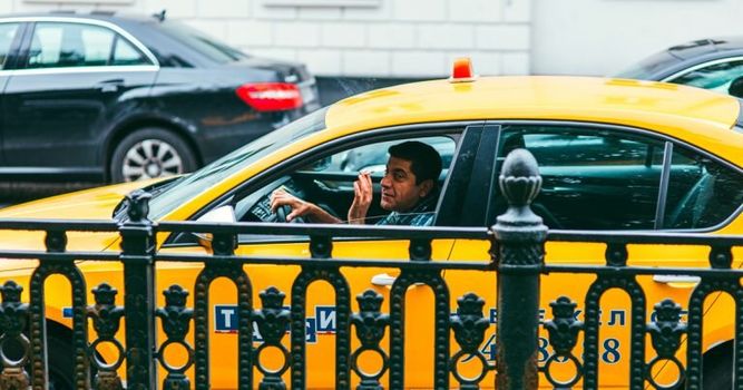 Такси Луганск (ЛНР): телефоны, цены, рейтинг популярных и дешевых