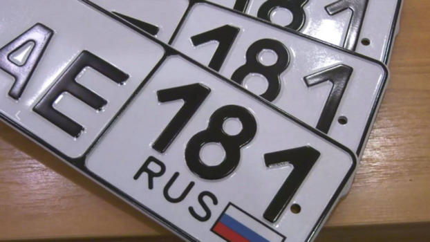 Жителям ЛНР до 1 января 2026 года нужно заменить водительские права на российские